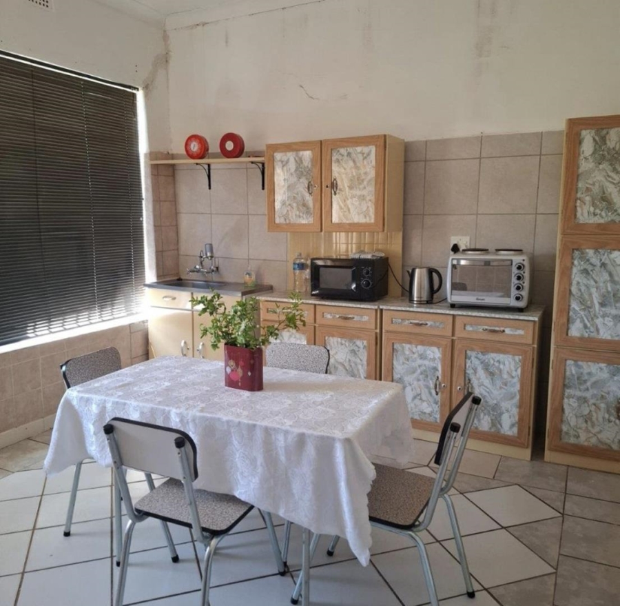2 Bedroom Property for Sale in Trompsburg Free State